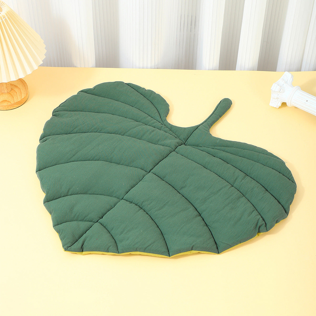 iFurcare Pet Mat for Dog Cat, Double-Sided Leaves Shaped Pet Mats Soft Cotton,Leaves Shaped Pet House Kennel Washable Dog Mattress for Small, Medium, Large and Extra Large Dogs